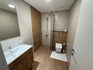 Elegant 3-Bedroom Duplex in Al Maryah Vista 1 - Abu Dhabi - 2