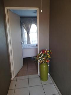 Tushiya guest lodge witbank - Witbank - 2