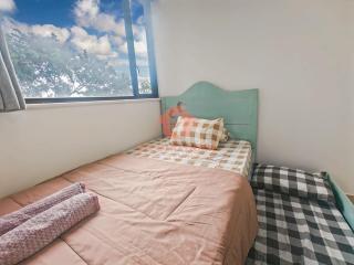 Large 3BR Rasuna Apt with Pool, Gym, WiFi by 2ndHome - Jakarta - 8