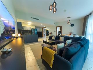 Spacious 2BR in Lago Vista Tower - 6