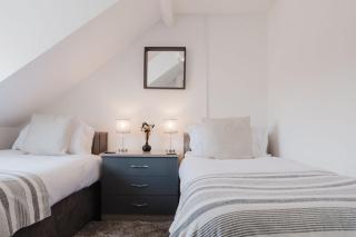 Licata's Apartment - Cirencester - 8