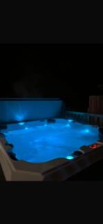 Hunters Quay Holiday Village Lodge at Limecroft 6 - 1