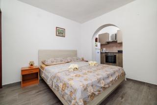 Apartment Dalibor - Lukovo Šugarje - 3