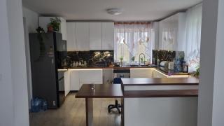 Dom nr 123 - - 7