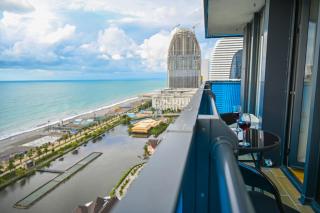 2BR Panorama Flat Seafront Roomy - 8