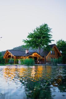 Moonlake Chalet - - 2