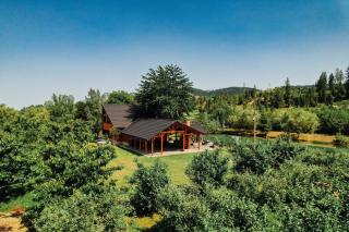 Moonlake Chalet - - 0