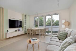 Family Apartment with Air Conditioning with 3 Bedrooms in Cracow by Noclegi Renters - Krakow - 3