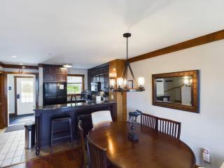 Camp 4 Ski-inski-out Townhome W Ski Shuttle - Snowshoe - 7