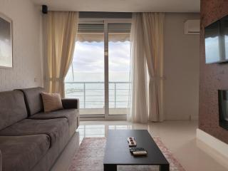 Seaside Serenity - Polisi i Vogël - 7