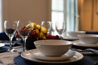 Parkside 3 Bed Apartment Hackney - 1