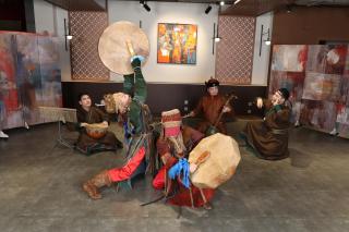 Tumen Ekh ensemble - Ulaanbaatar - 1