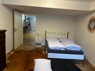 Geräumige Unterkunft auch familienfreundlich bis 4 Personen Köln - Colonia - 9