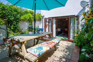 Rose Cottage - 3 Bedroom - Murton Mumbles - Swansea - 0