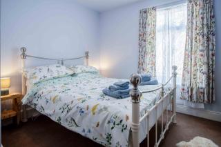 Rose Cottage - 3 Bedroom - Murton Mumbles - Swansea - 1
