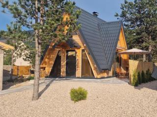 LandHaus Tri Vikendice - Idiličan boravak u prirodi Blidinja - Risovac - 0
