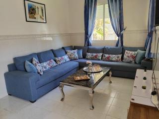 Stylish Coastal Stay with Panoramic Sea Views - Tânger - 3