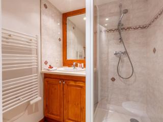Duplex charmant près du centre et des pistes, avec balcon sud, parking et wifi inclus - FR-1-694-39 - Val-dʼIsère - 1