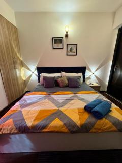 Whispering Willows by Royal rooms - Noida - 4