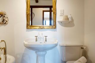 Romantic Cottage Haworth - Oakworth - 1