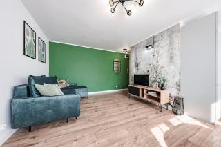 Ciemnozielony Apartament 3city w Gdyni Niedaleko Plaży by Noclegi Renters - Gdynia - 5