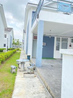 Izz Homestay 6Pax 3R2B Puncak Alam - Bandar Puncak Alam - 9