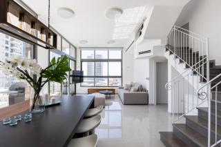 Luxury 4BR Penthouse 360 Sea Views Bat Yam - Bat Yam - 0