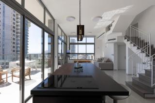 Luxury 4BR Penthouse 360 Sea Views Bat Yam - Bat Yam - 9