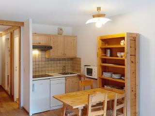 Studio confort au centre de Val d'Isère avec balcon - Proche pistes, WIFI, local à ski - FR-1-518-113 - Val-d’Isère - 4