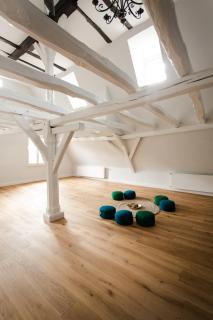 Seminarhaus Heim Retreat, Fachwerkhaus von 1451, Yoga, Naturgarten für 10 Personen - 5