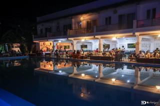 Hôtel Restaurant Piscine Vatobe - Mahajanga - 0