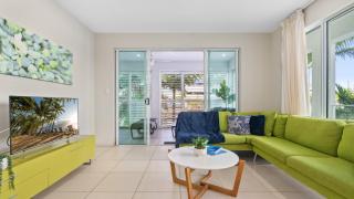 Shoreside Dual Key 201 - Cairns North - 8