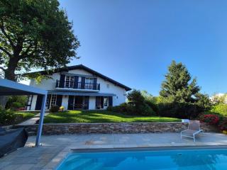 Villa Basque piscine chauffée jardin verdoyant - Arbonne - 3
