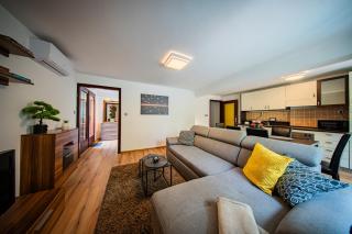 Flex SelfCheckIns 159 - Zagreb - 2 Bedrooms - Parking - Terrace - Zagreb - 2