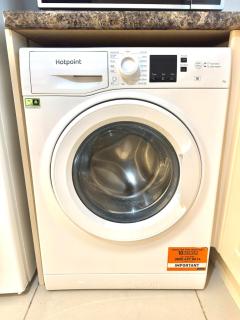Rushden 5 Beds 3 Bedroom Home - 31 Miles From Silverstone - Contractors - Families - Free Parking - Garden - Fast Wifi - Smart HD TV with Netflix - Rushden - 1