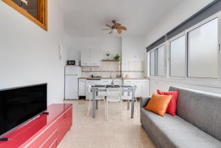 Home2Book Charming Rooftop Vibes Apartment - 9