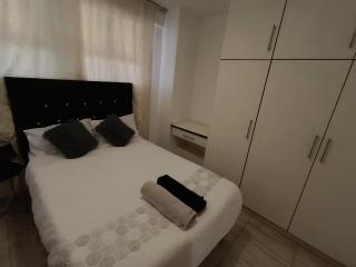 Tenbery - Durban - 0
