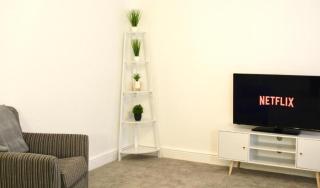 Brigantine House - Spacious 3-Bedroom Ensuites, Private Parking Included - Lower Clapton - 9