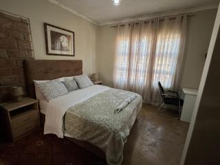 Warthog House-cozy country house, 3 Bed - Mumbwa - 3