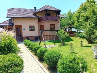 Apartment Ivan & Iva - Gornji Vaganac - 0