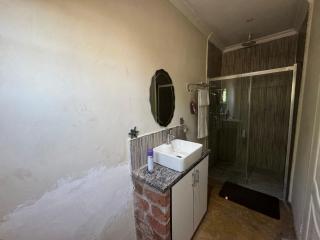Warthog House-cozy country house, 3 Bed - Mumbwa - 6