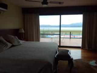 Sobre lago Los Molinos - 1