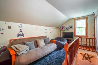 Private Hot Tub Poconos Babbling Brooke Cottage - 1