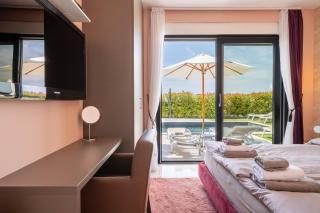 NoaMio Homestay with Heated Swimming Pool & Sauna - Radmani - 5