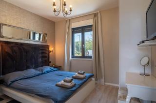 NoaMio Homestay with Heated Swimming Pool & Sauna - Radmani - 3