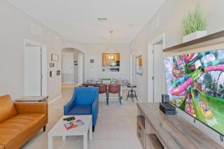 4114 Home away from home at Vista Cay 306 - 7