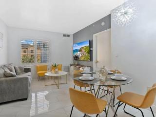 7601 Spacious Cozy 1BR1BA StaySkySuite 502 - Orlando - 5