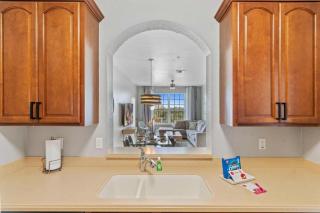 4102 Stylish 3-Bedroom Apartment at Vista Cay 404 - Orlando - 1