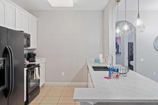 4862 Modern Spacious 3BR2BA Condo 304 - 1