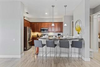 5048 Light and Airy Resort 4BD Apartment 407 - 2